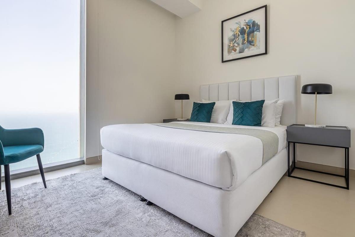 Frank Porter - 5242 Emaar Tower Дубай Екстериор снимка